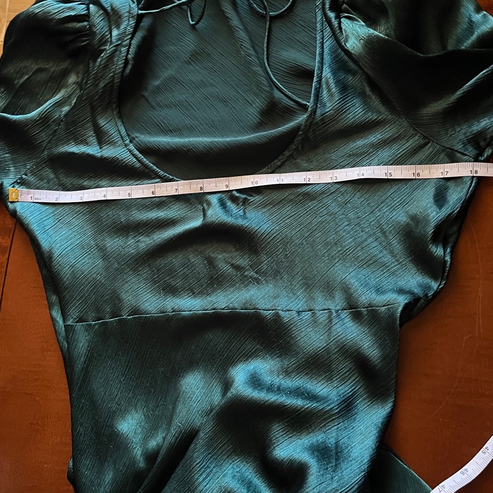 Anthropologie RAHI evening satin dress. Cowl neckline, long sleeves. Green. M - Picture 12 of 14